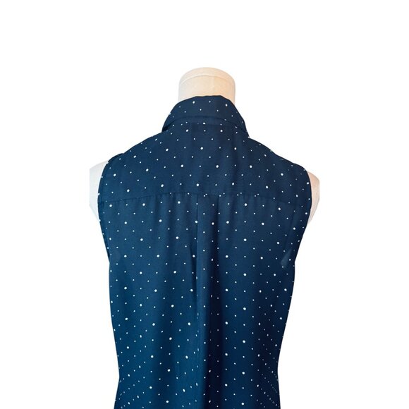 2/$30 Banana Republic Small Classic Fit Navy Sleeveless Button-Up Blouse Polyest - Picture 13 of 16